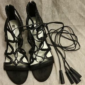 BCBGGeneration Veeta Strappy Suede Wedge Sandal size 7.5